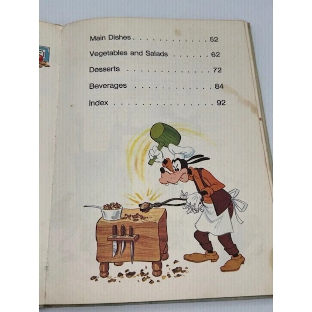Vintage 1975 Walt Disney's Mickey Mouse Cookbook Hardcover Golden‎ Press~Recipes